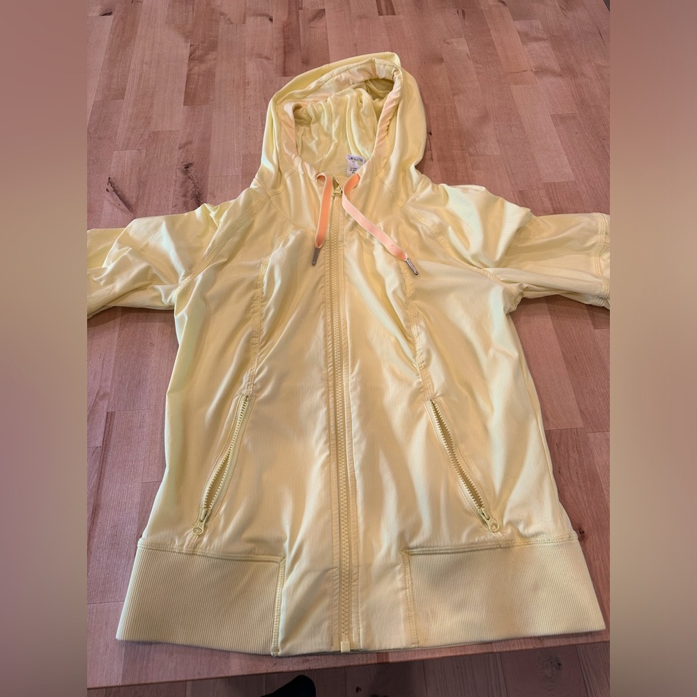 Women Lululemon jacket